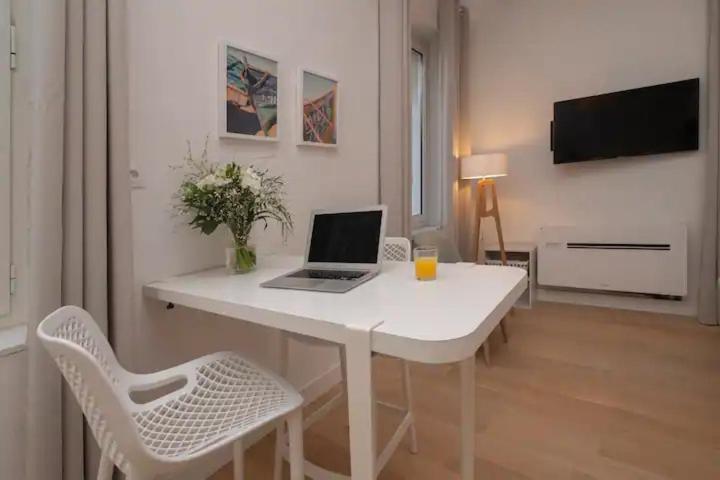 Design Suite Vieux Port Appartement Tout Equipe Climatise Marseille Bagian luar foto