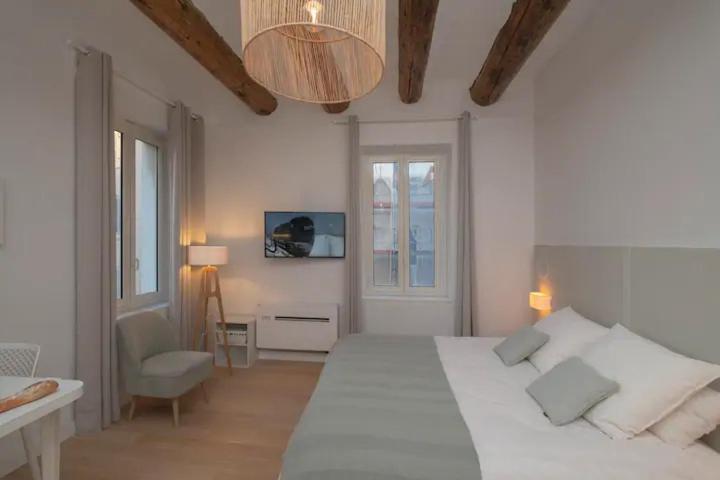 Design Suite Vieux Port Appartement Tout Equipe Climatise Marseille Bagian luar foto